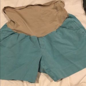 Blue/green maternity shorts